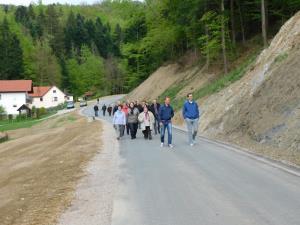 Sprehod po obnovljeni trasi. 